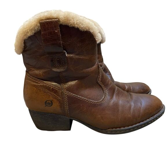 Born Brand Ankle Booties Sz 8 Brown Distressed Leather Shearling Lined Western - Picture 1 of 10